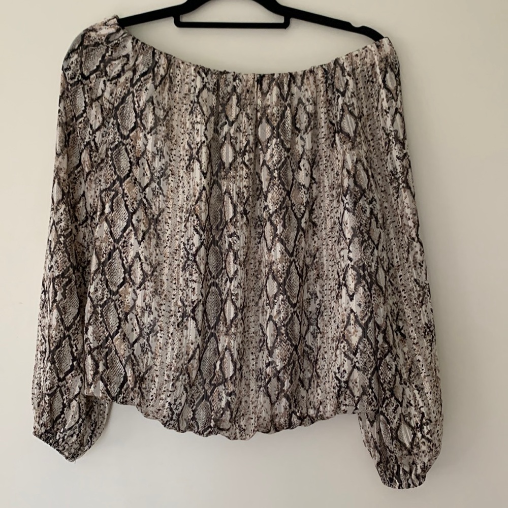 Flirty First Date Snake Print Top Size S